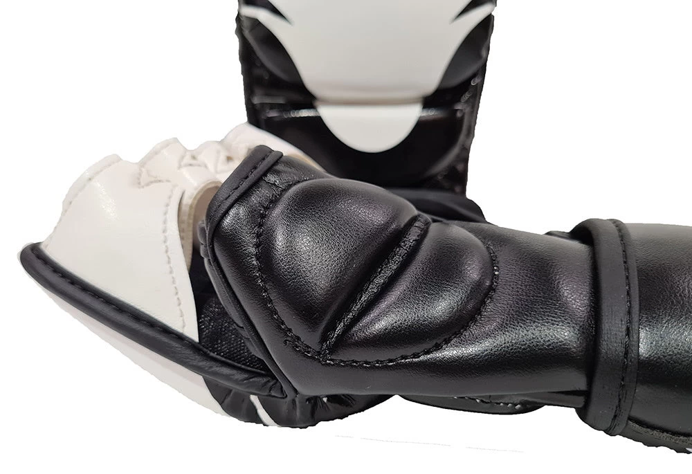 MORGAN PRE CURVED MMA GLOVES 3 MORGAN PRE CURVED MMA GLOVES - Image 3